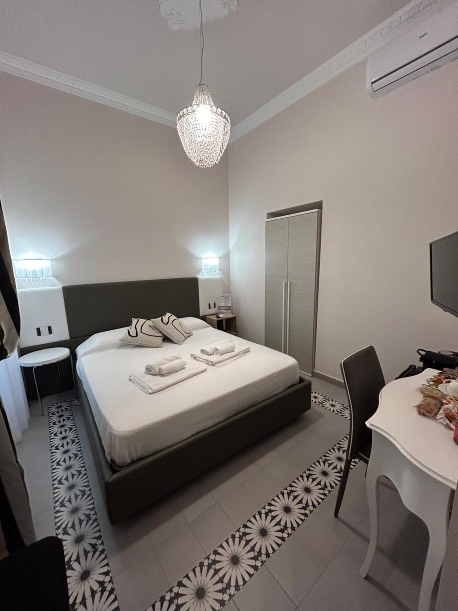 Hotel Dimora Le Pietre Del Mare à Pizzo  Extérieur photo
